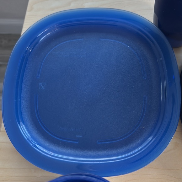 Tupperware Bowls Plates Cups Blue Set of 7 - Picture 10 of 15